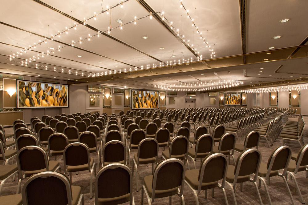 Renaissance Duesseldorf Hotel ภายนอก รูปภาพ