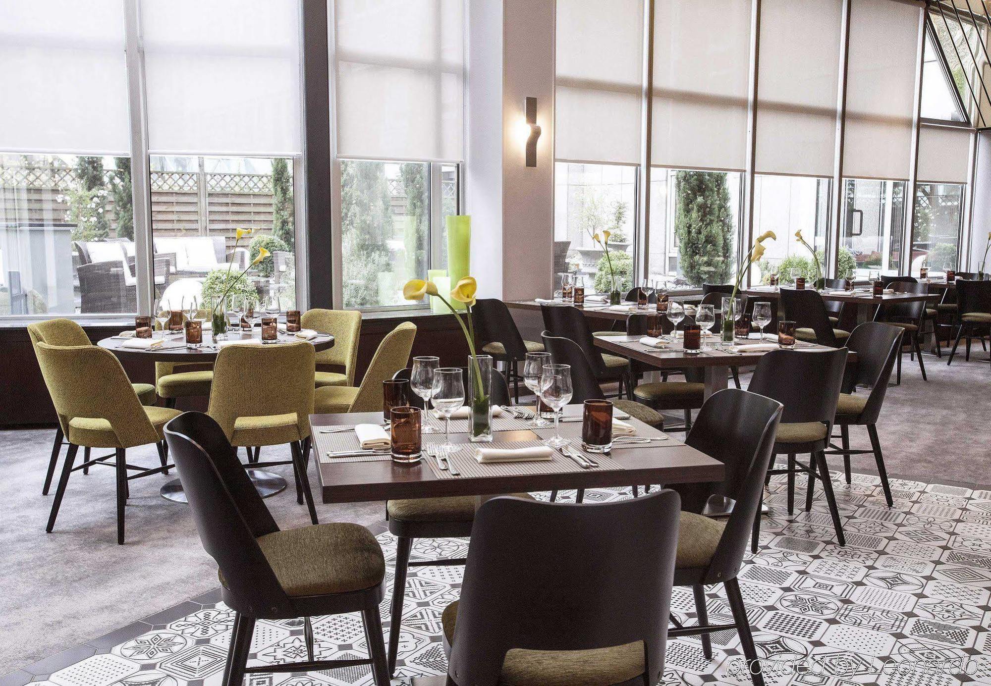 Renaissance Duesseldorf Hotel ภายนอก รูปภาพ