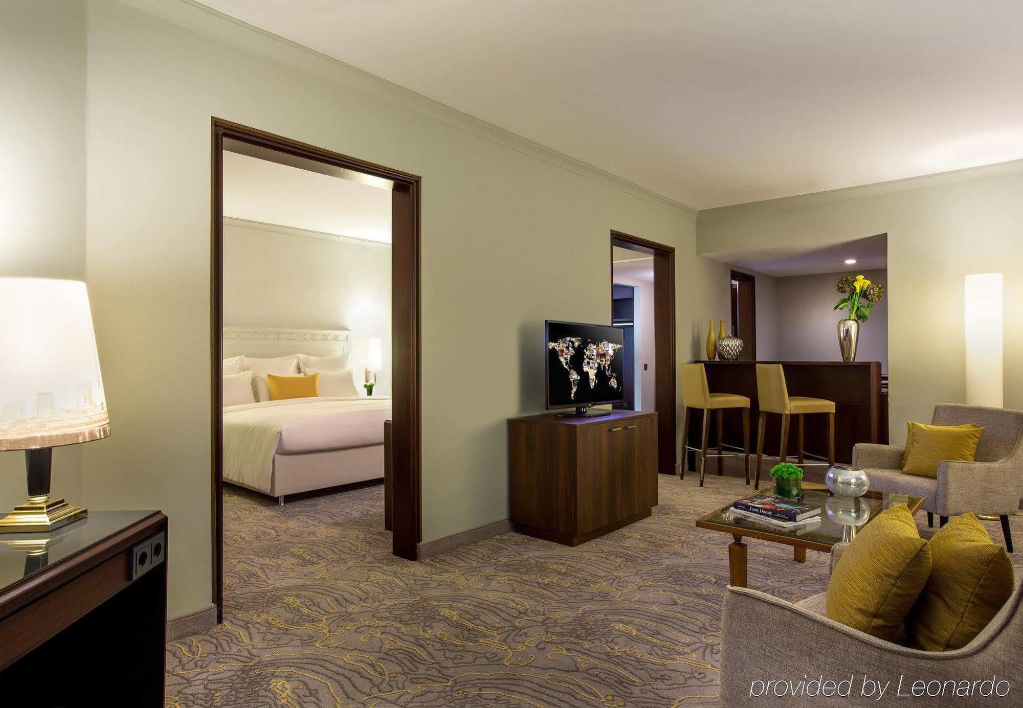 Renaissance Duesseldorf Hotel ภายนอก รูปภาพ