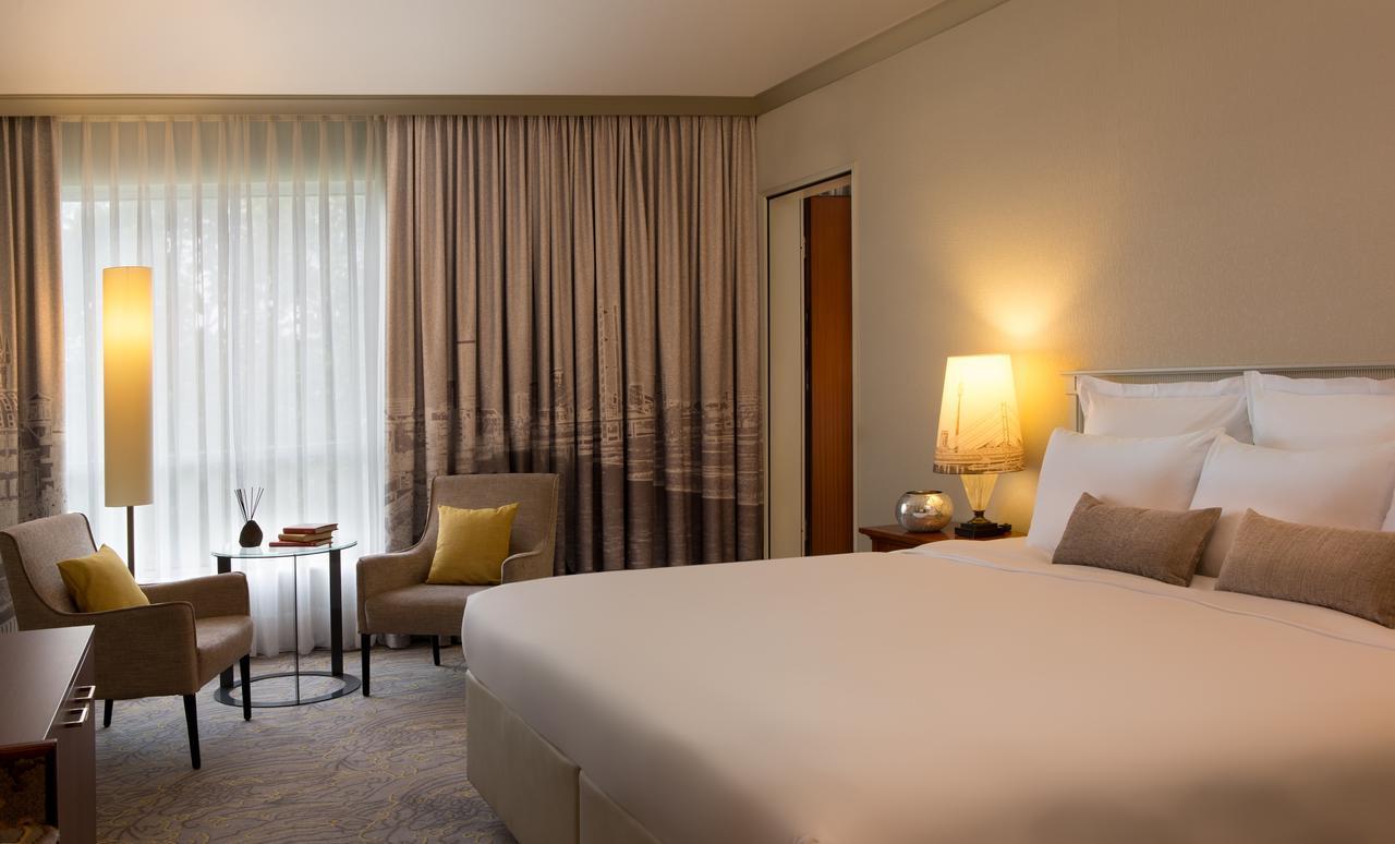 Renaissance Duesseldorf Hotel ภายนอก รูปภาพ